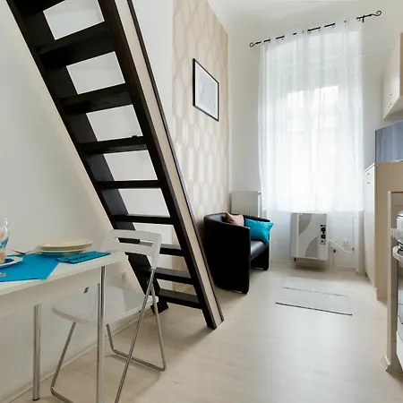 Lejlighed Bpm-little Nest In Budapest