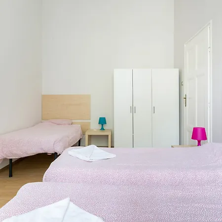 Budapestapartments.holiday * Budapest