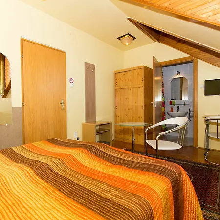 Budavar Bed & Breakfast
