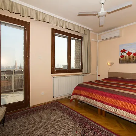 Budavar Bed & Breakfast 3*