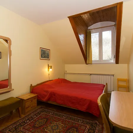 Budavar Bed & Breakfast