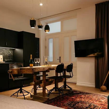 Tg Apartmanhotel *