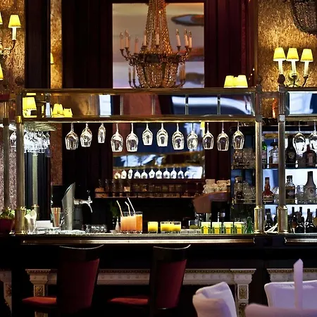Szálloda Danubius Astoria Center 4*