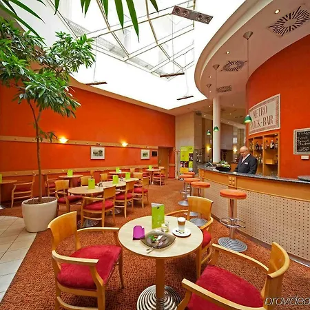 Ibis Styles Center