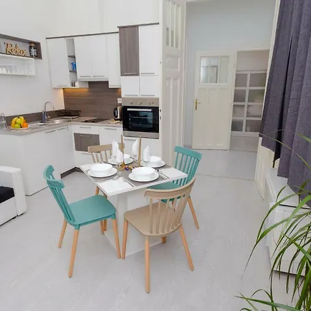 Boutique Jokai - In The Center Apartment Budapest