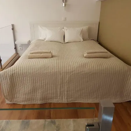 Apartment Renaissance