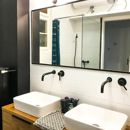 Apartment Bauhaus Icon: Spacious Fitness Flat In Central Buda *