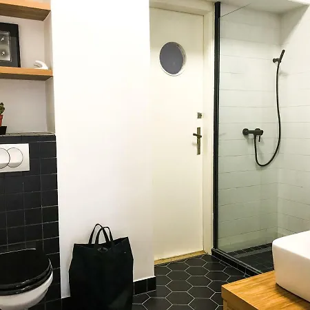Bauhaus Icon: Spacious Fitness Flat In Central Buda Budapest