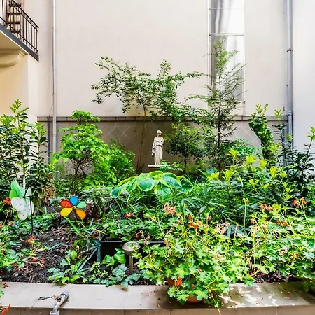 Stones And Wood With Ac Apartment Budapest