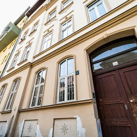 Stones And Wood With Ac Apartment Budapest