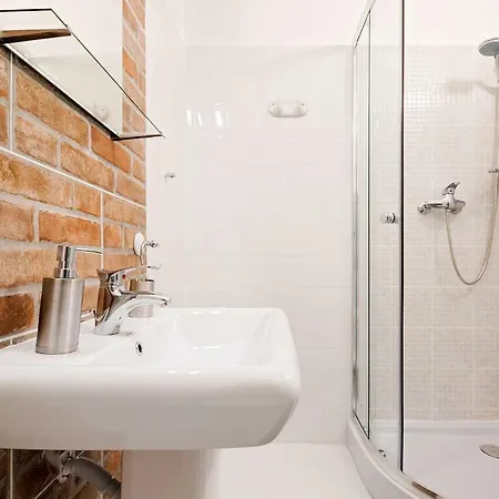 Free Parking, Quiet Design Flat In The Centre * Budapest
