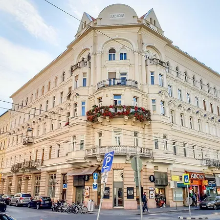 Appartement Central Home Budapest Boedapest