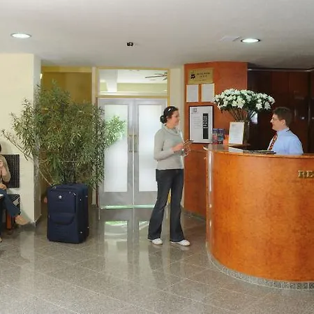 Panda Hotel