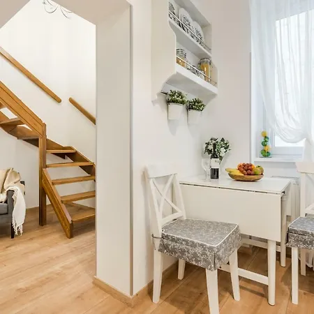 Dorothy's Apartment
