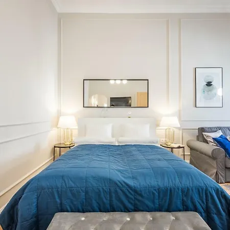 Dorothy's Apartment