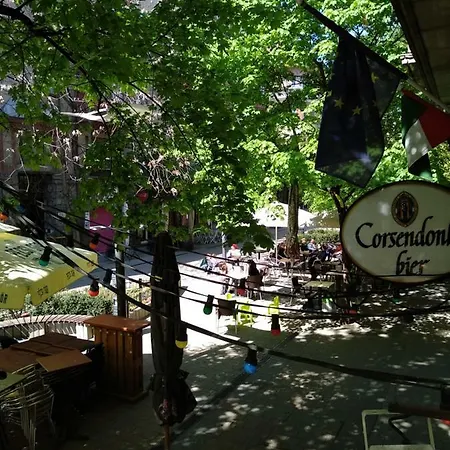 Gyoengyi Apartment