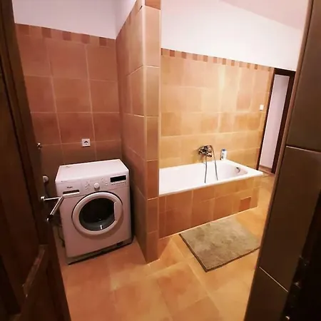Appartamento 2 Bedroom Near Heroes Square *