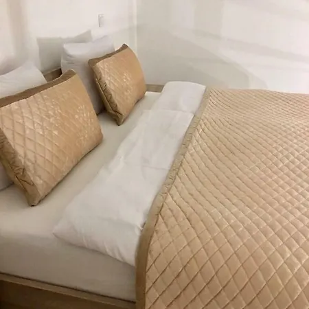 Dessewffy Utca 5 Budapest