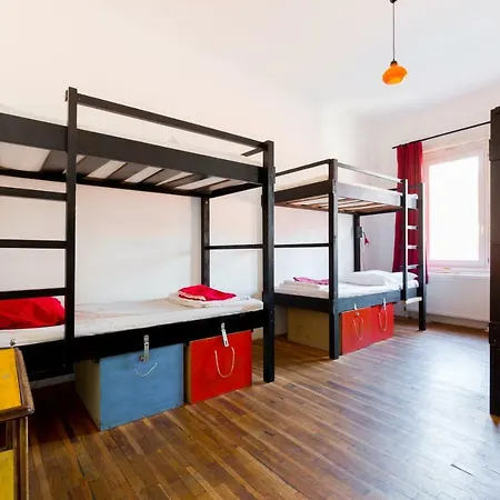 Nest Hostal Budapest