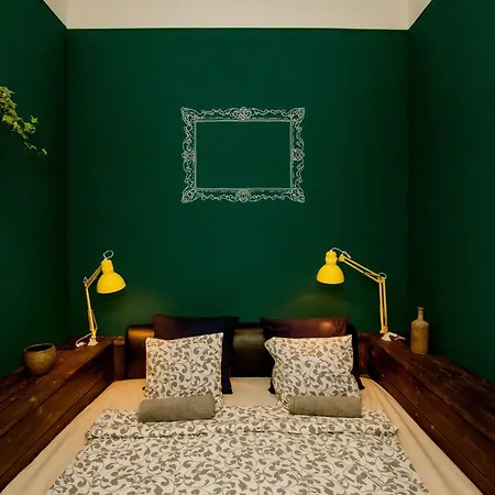 Hedonist Lägenhetshotell 3*