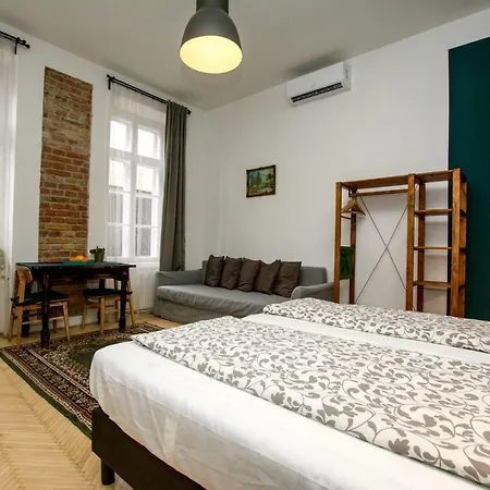 Hedonist Lägenhetshotell 3*