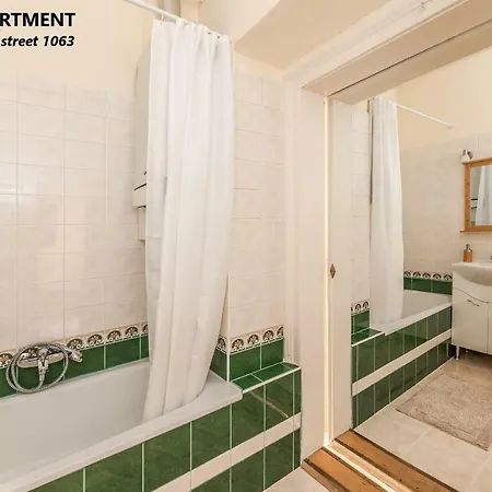 Kodaly Apartman *