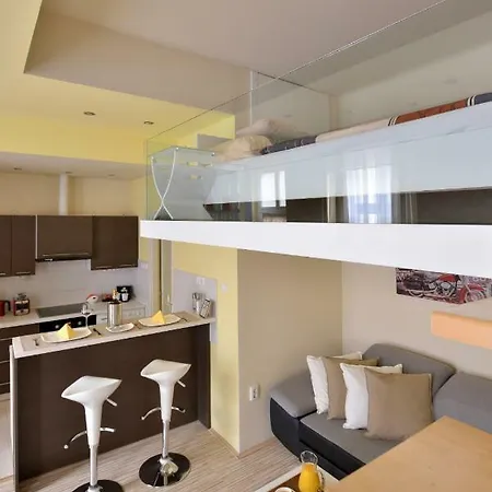 Kodaly Apartman *