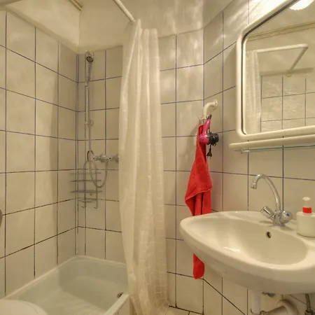 Opera Minihotel Hotel 2*