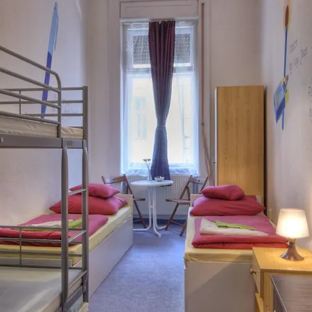 Opera Minihotel 2* Budapešť