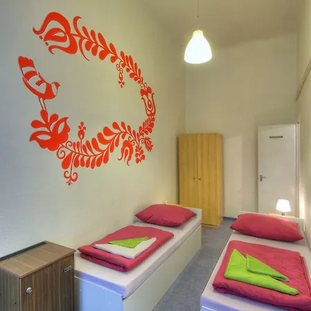 Opera Minihotel 2*
