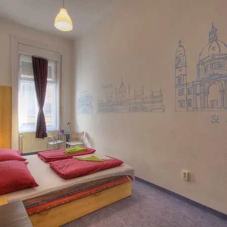 Opera Minihotel Hotel