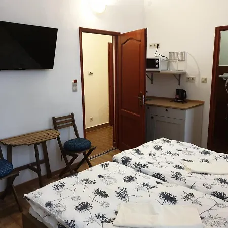 Orczy Park Pensionat 2*