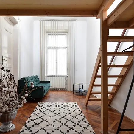 Bg Kaldy Gyula Studio's * Budapest