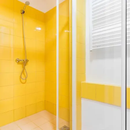 Modern Four Bedroom In Palace District Budapest