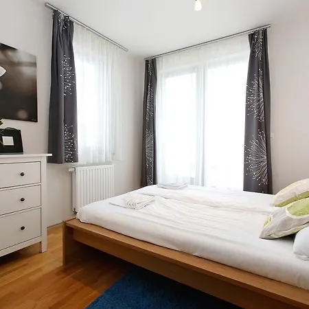 Park Aparthotel 4*