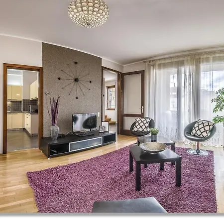 Urban Gozsdu Apartmanhotel 3*