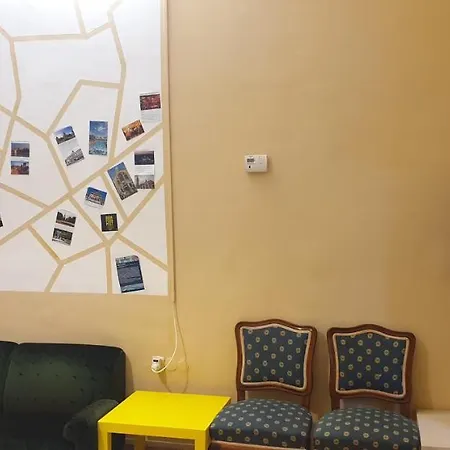 Baraka Hostel *