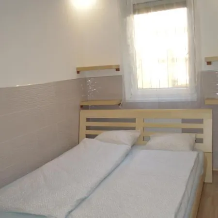 Telepes Lägenhet Budapest