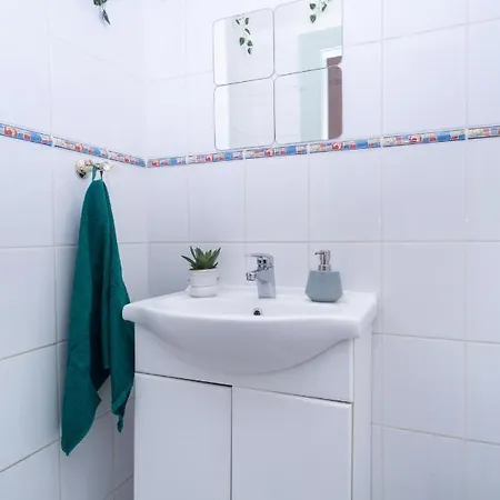 Cozy Boho Apartment, Super Central, Parliament, Netflix Apartment Budapest