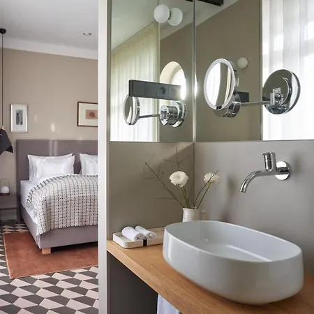 Hotel Bagatelle Gardenhouse *
