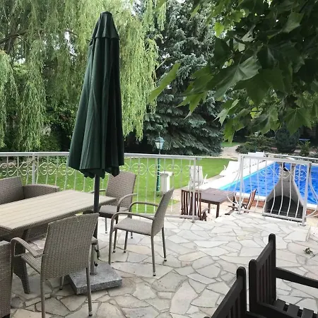 Mercedes Garden Budapest