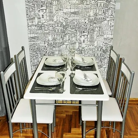 Unique Town Apartment. Clear Comfort. Lejlighed Budapest
