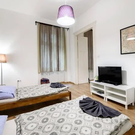 Apartment Miracle - Center *