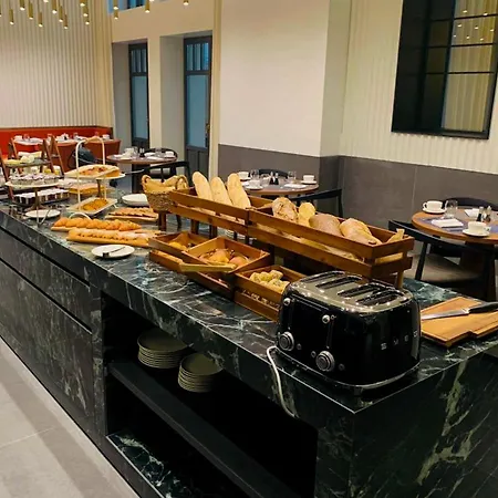 Szálloda Kozmo & - Small Luxury Of The World 5*