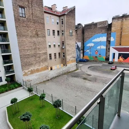 Lejlighed Bpr Space Grey With Balcony Budapest