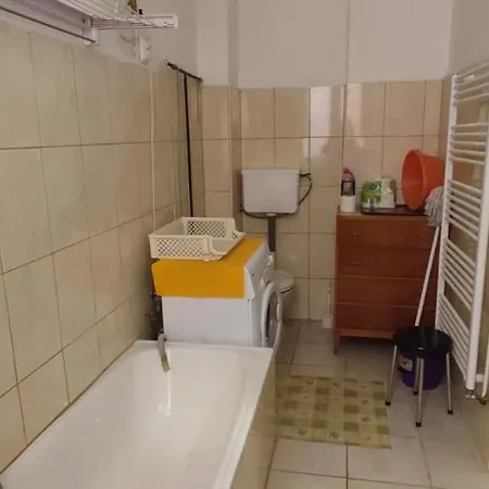 Julia Apartman. * Budapest