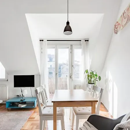 Relax Into Loft Living At A Light-filled Escape Apartment