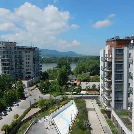 Imadnivalo Medences Hotellakas Szaunaval. Apartment Budapest