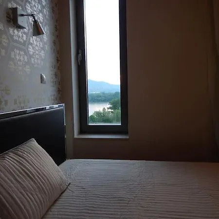 Imadnivalo Medences Hotellakas Szaunaval. * Budapest