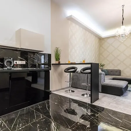 George's Luxury At Danube